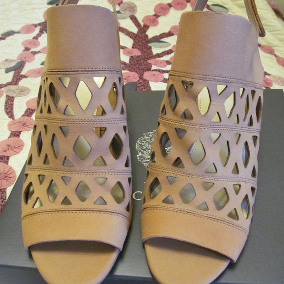 New Vince Camuto nubuck heeled sandals Deverly - Picture 13 of 15